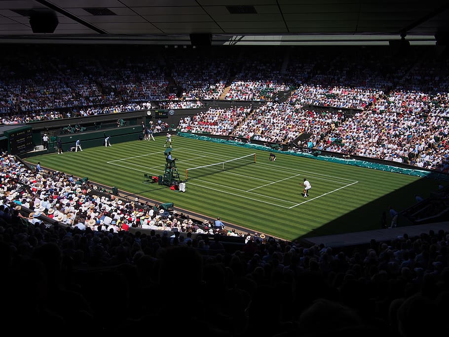 Zdjęcie przedstawia kort centralny Wimbledonu